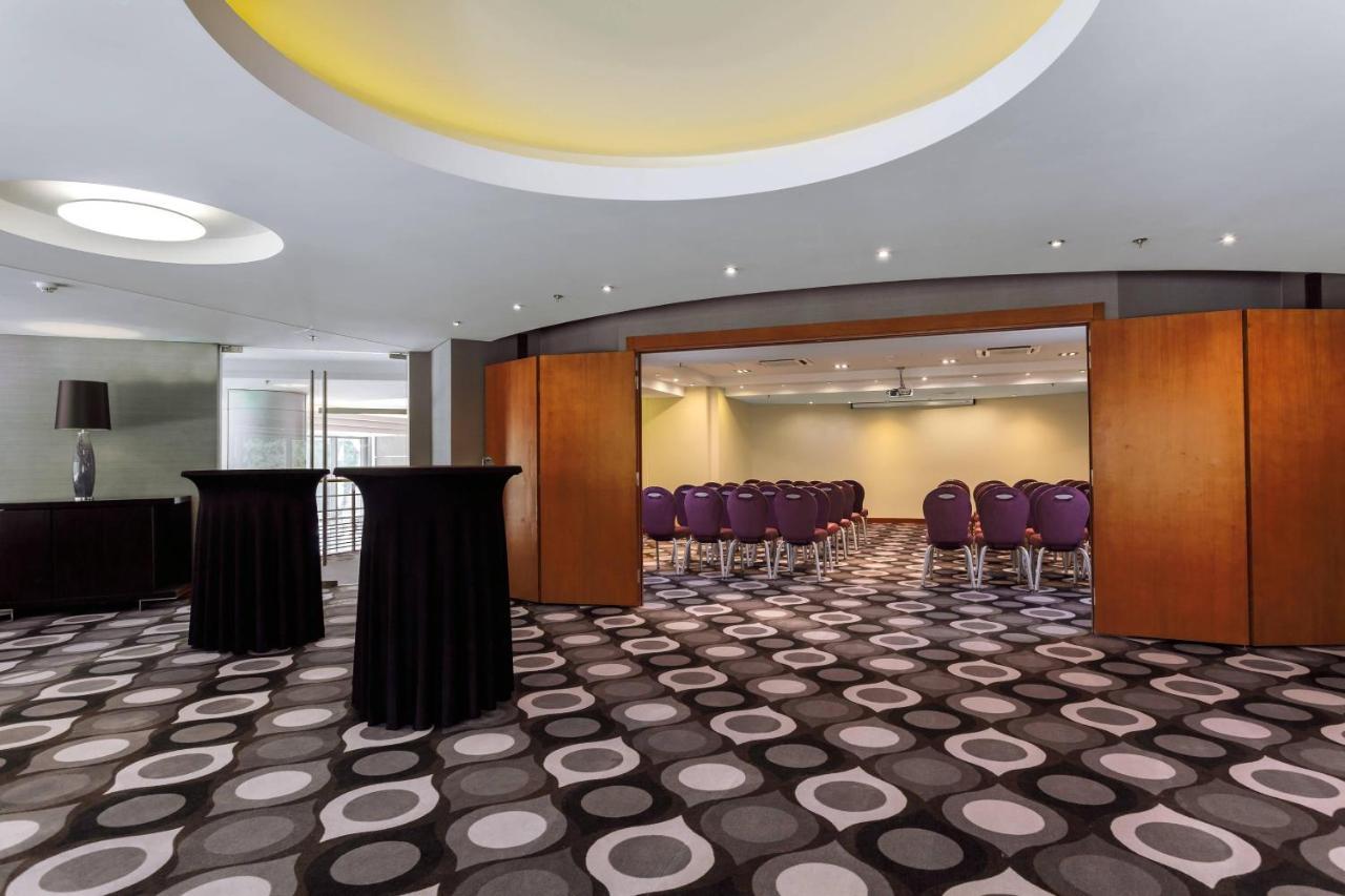 Sheraton Bucharest Hotel Kültér fotó Meeting room
