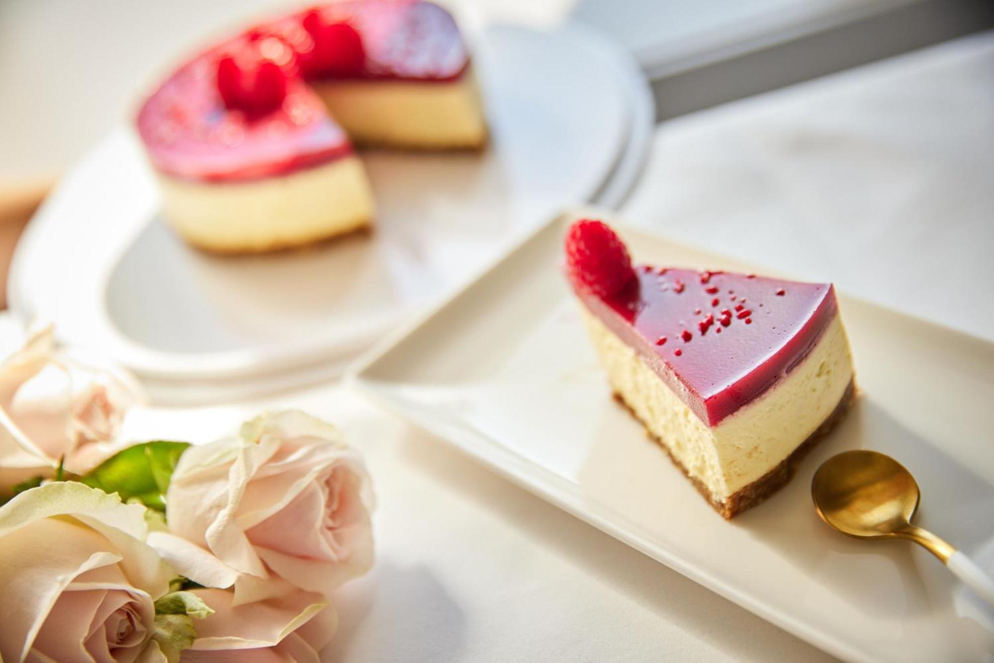 Sheraton Bucharest Hotel Kültér fotó Cheesecake